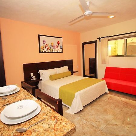 Papagayo Hotel Boutique Playa del Carmen Buitenkant foto A typical hotel room